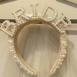 Bride headband with veil